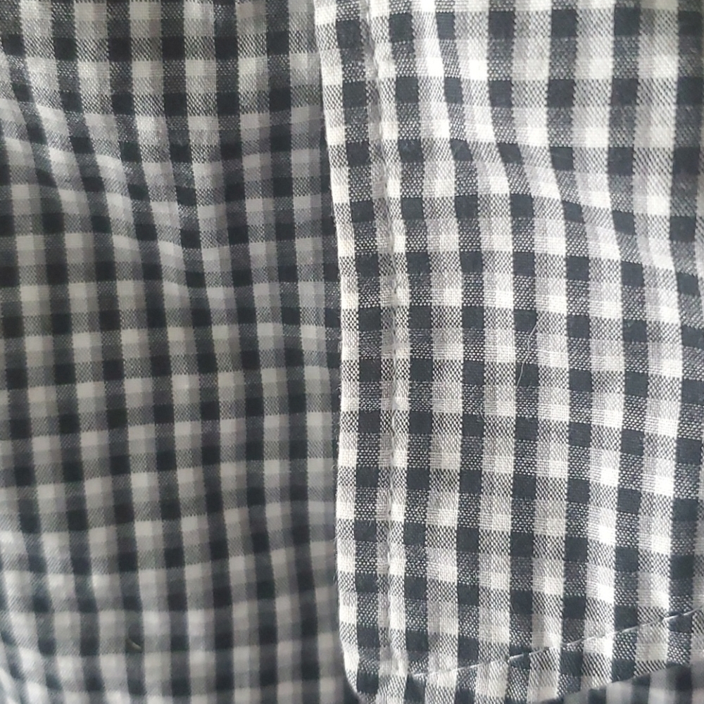 GAP checkered button down - Picture 2 of 3